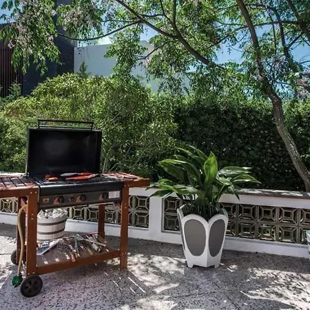 Villa Sleeps 6 Pool Air Con T630467 *