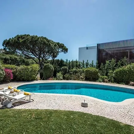 Sleeps 6 Pool Air Con T630467 *